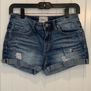 BKE Stella mid rise destroyed Jean bootie short